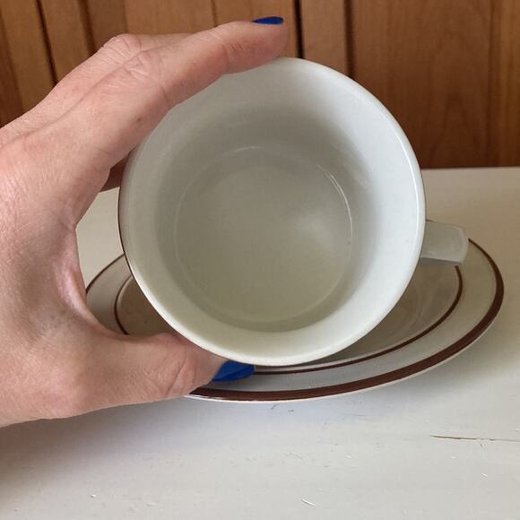 Vintage Elegance Collection “Bavarian Brown” Cup & Saucer, Service for 1 - Picture 2 of 10